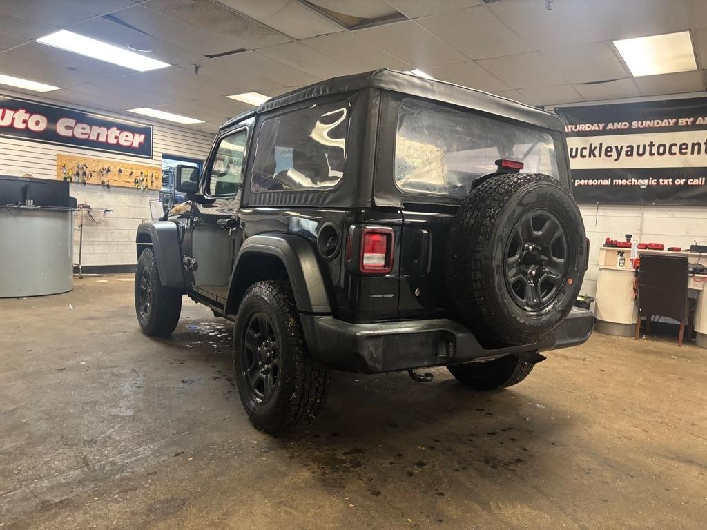 Jeep Wrangler Sport 4WD 2019