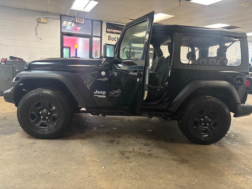 Jeep Wrangler Sport 4WD 2019