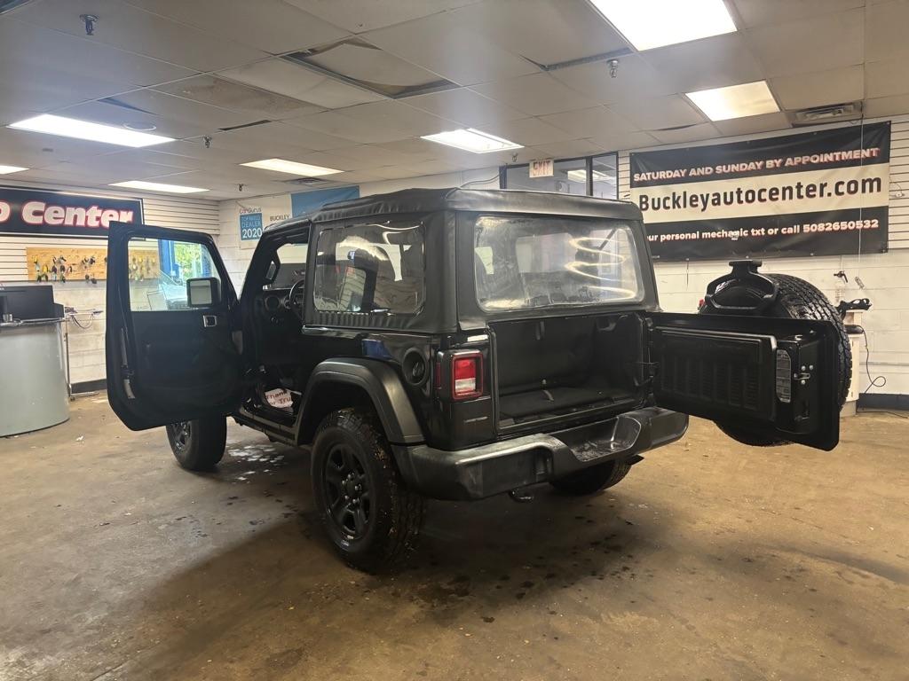 Jeep Wrangler Sport 4WD 2019