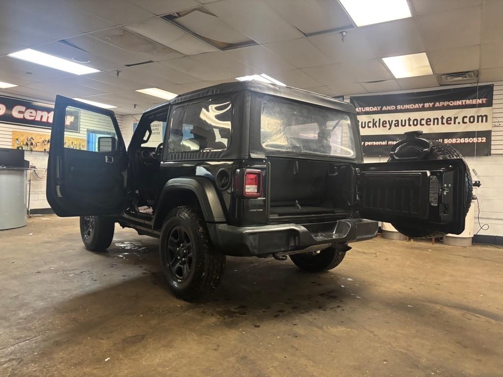 Jeep Wrangler Sport 4WD 2019