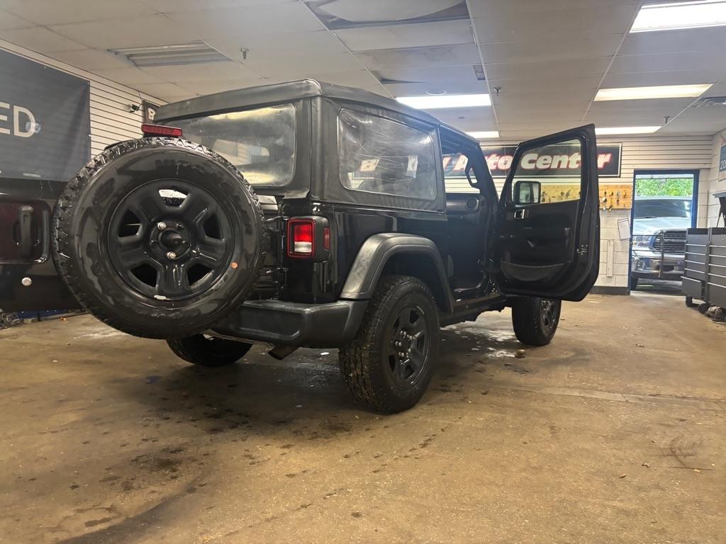 Jeep Wrangler Sport 4WD 2019