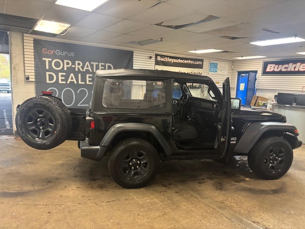 Jeep Wrangler Sport 4WD 2019