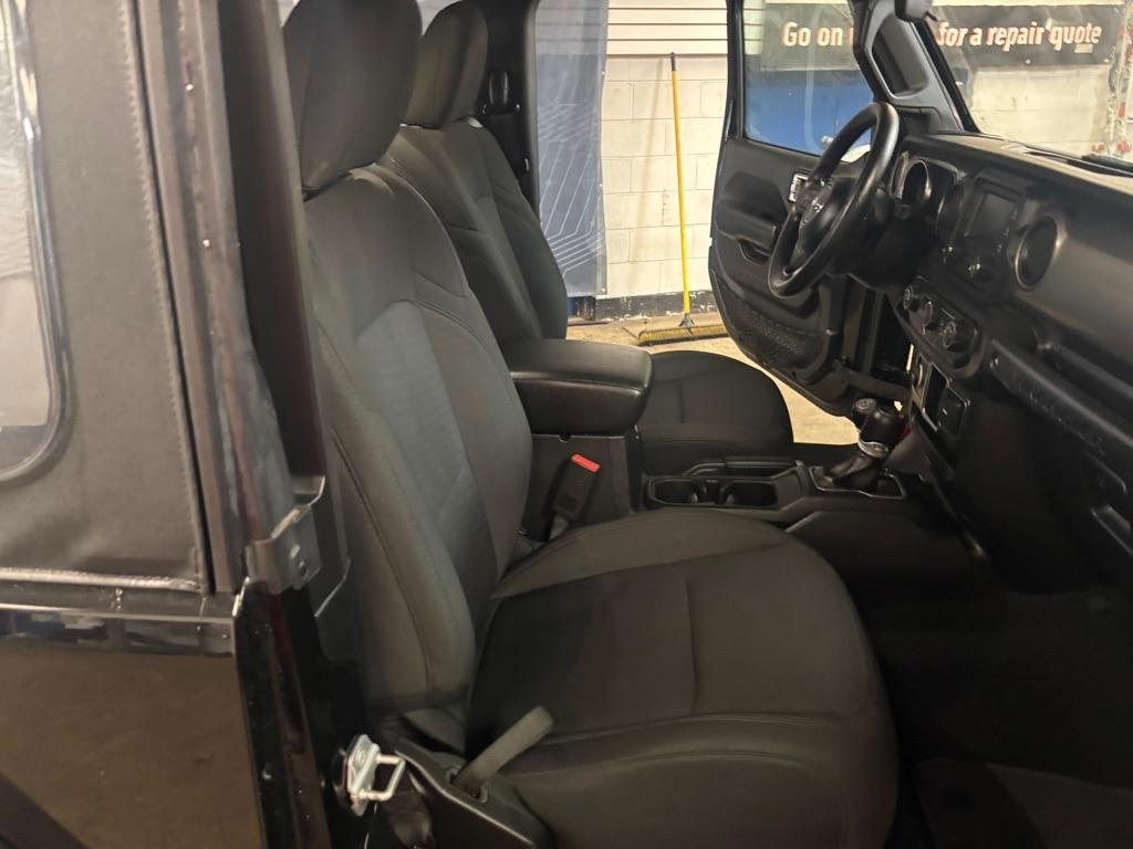 Jeep Wrangler Sport 4WD 2019