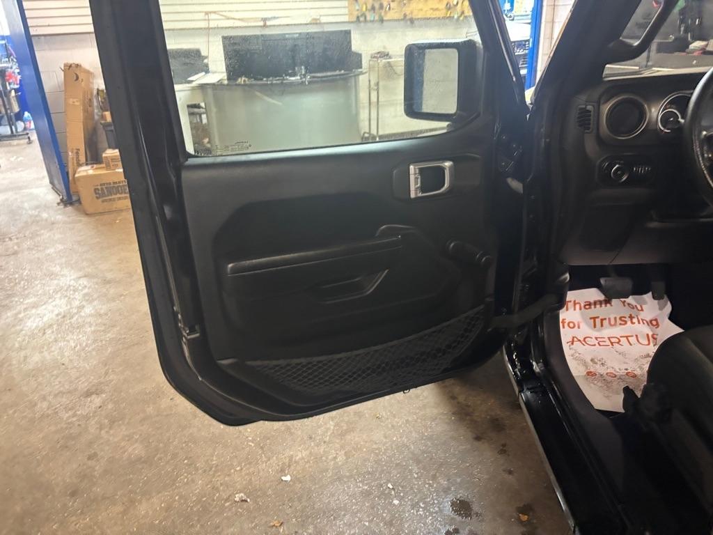 Jeep Wrangler Sport 4WD 2019