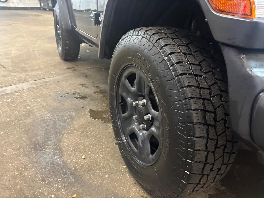 Jeep Wrangler Sport 4WD 2019
