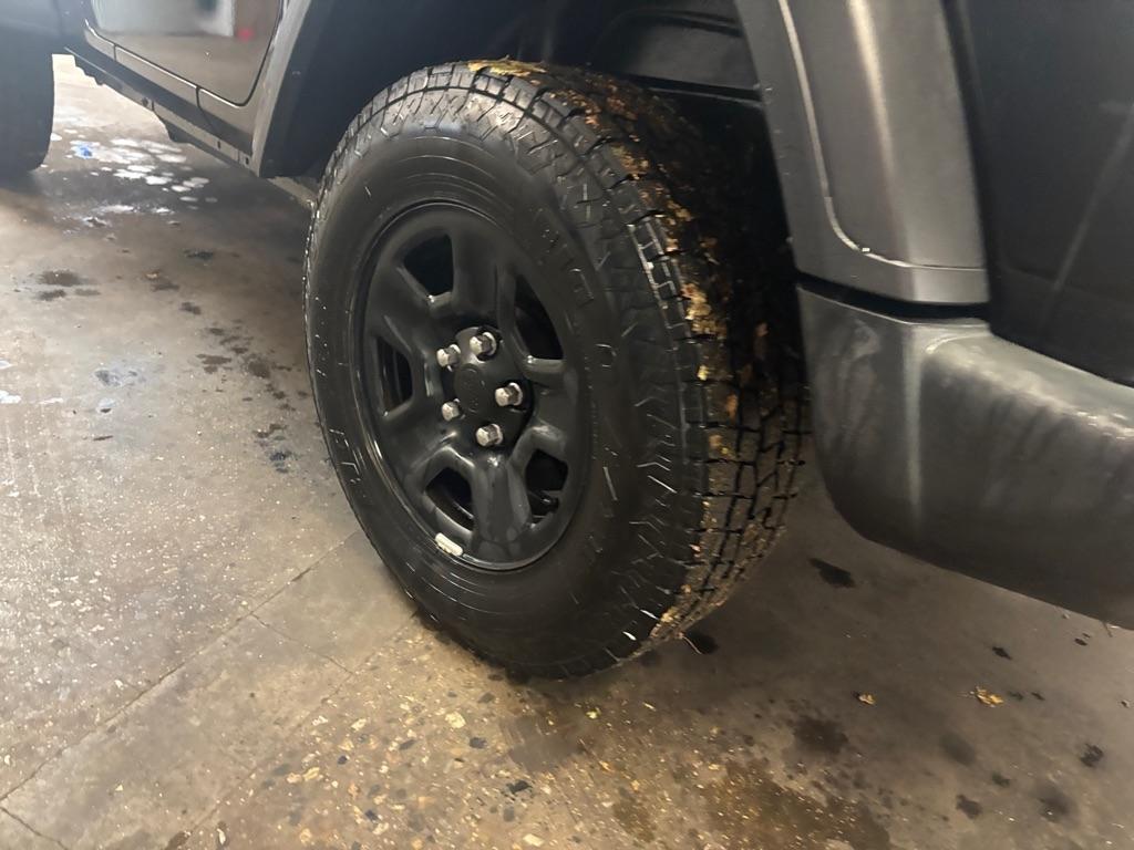 Jeep Wrangler Sport 4WD 2019