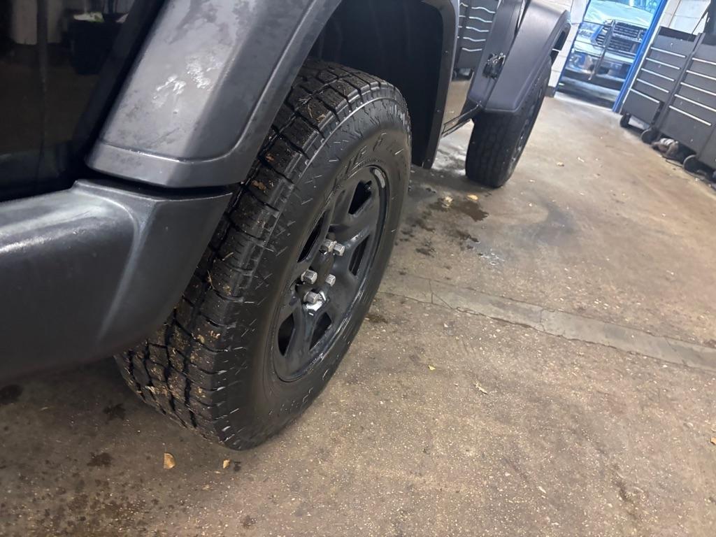 Jeep Wrangler Sport 4WD 2019
