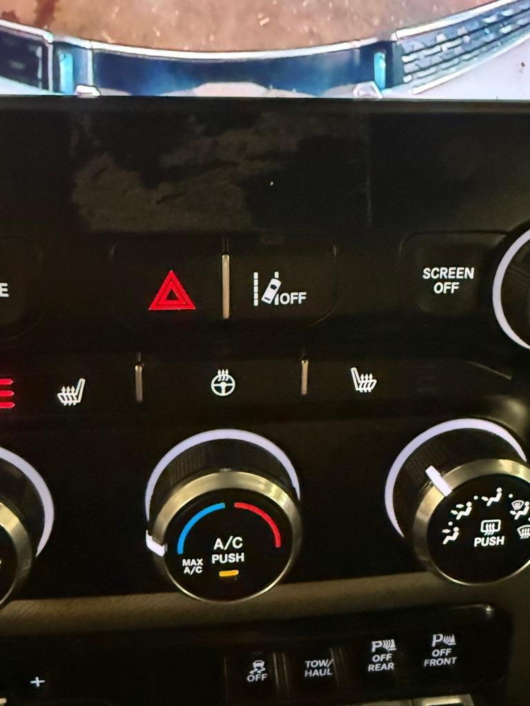 RAM 1500 Big Horn Crew Cab LWB 4WD 2023