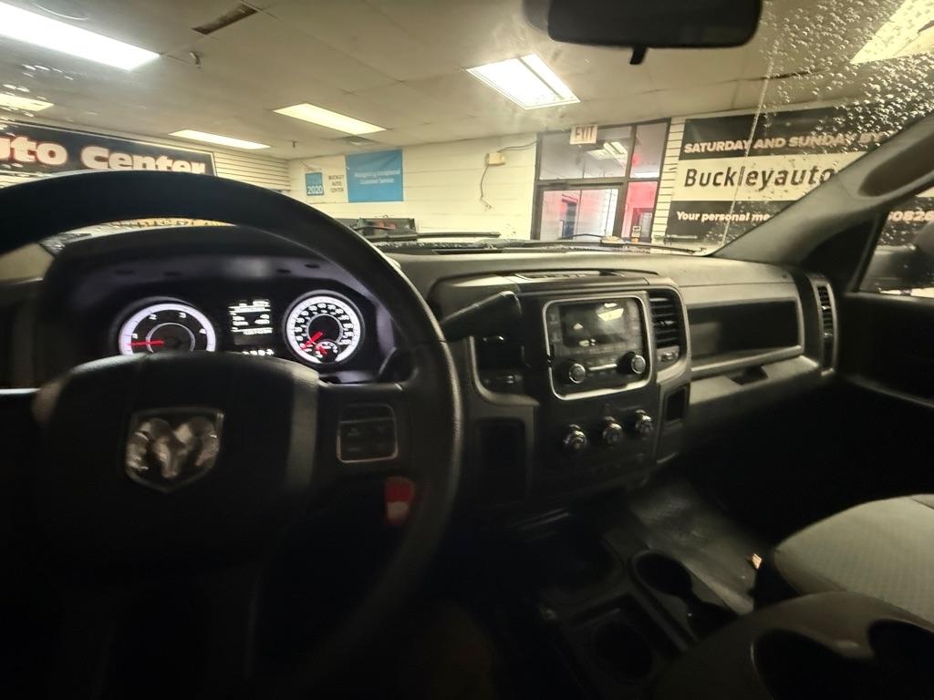 RAM 2500 Tradesman Crew Cab SWB 4WD 2013