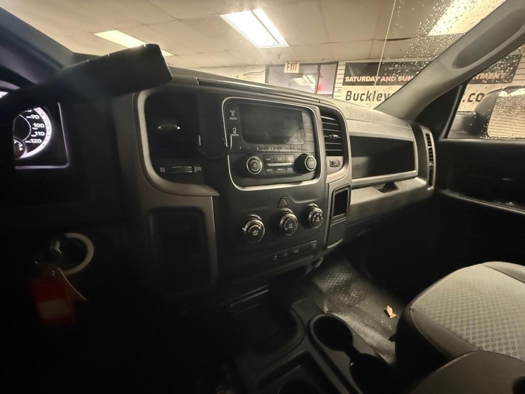 RAM 2500 Tradesman Crew Cab SWB 4WD 2013