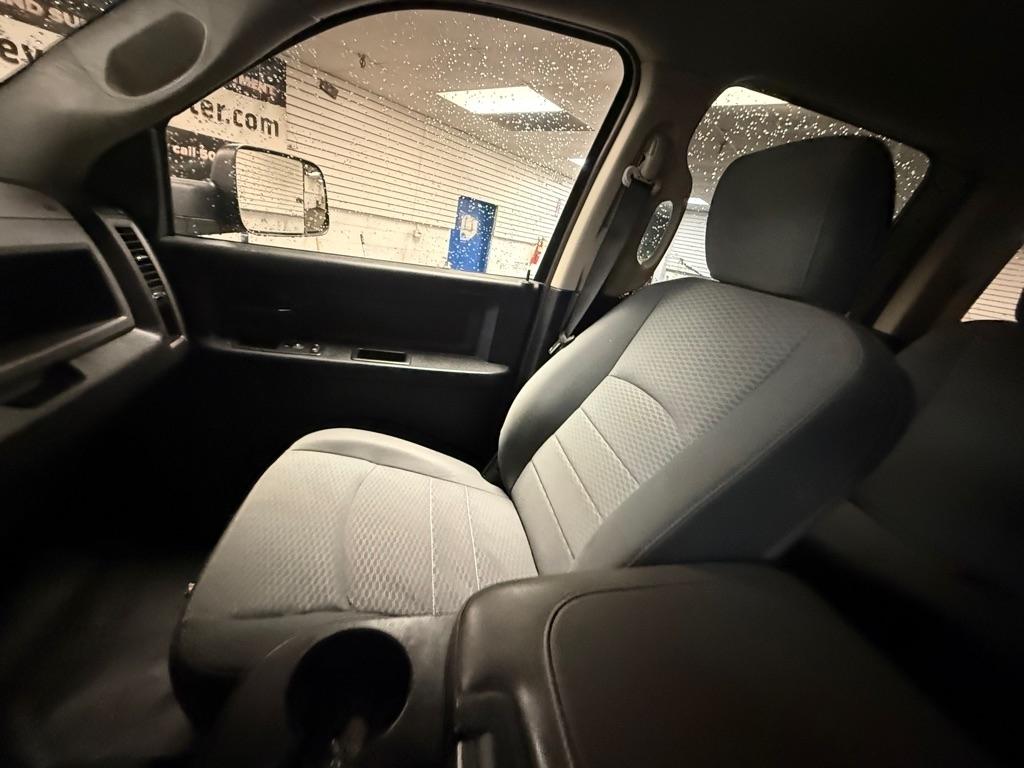 RAM 2500 Tradesman Crew Cab SWB 4WD 2013