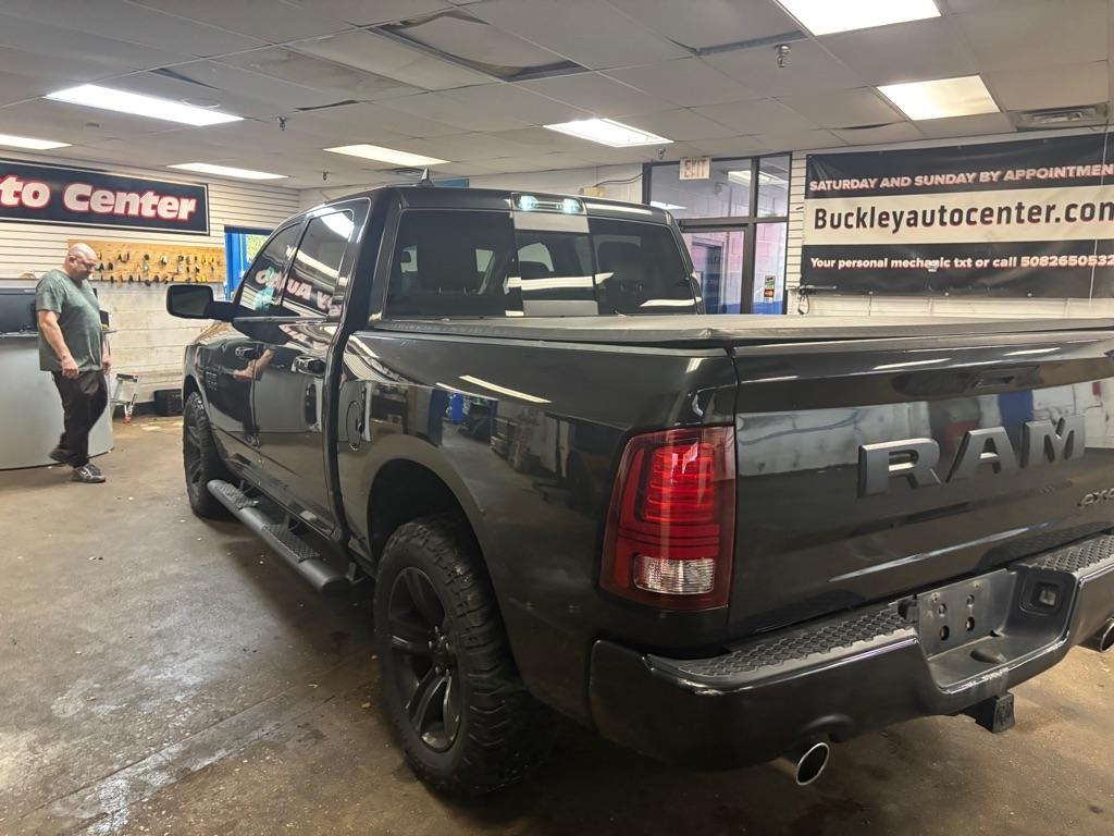 RAM 1500 Sport Crew Cab SWB 4WD 2018