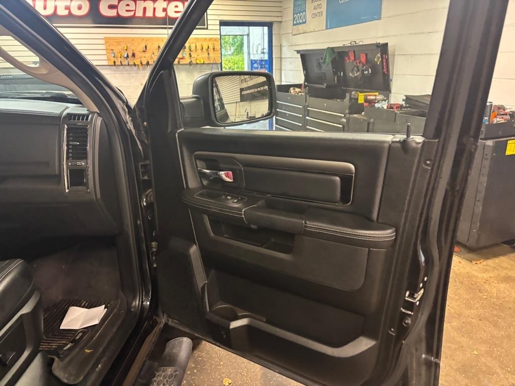 RAM 1500 Sport Crew Cab SWB 4WD 2018
