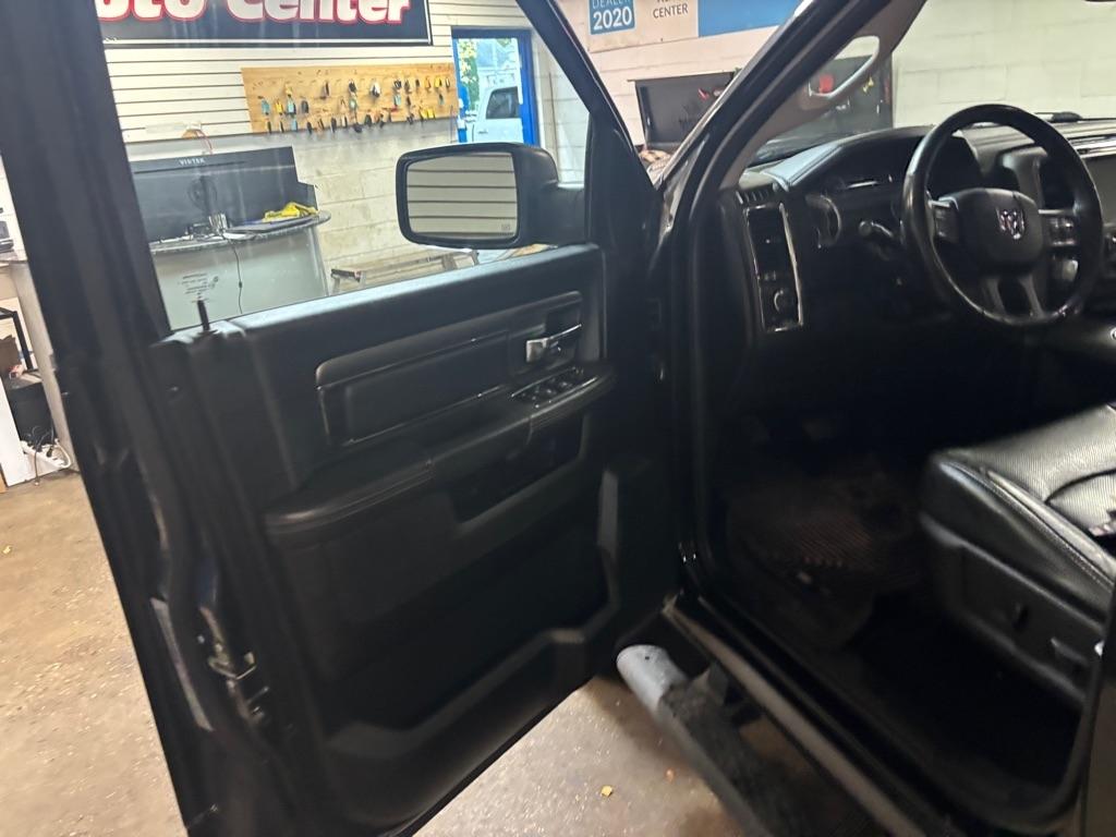 RAM 1500 Sport Crew Cab SWB 4WD 2018