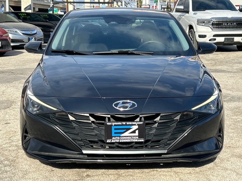 Hyundai Elantra SEL 2021