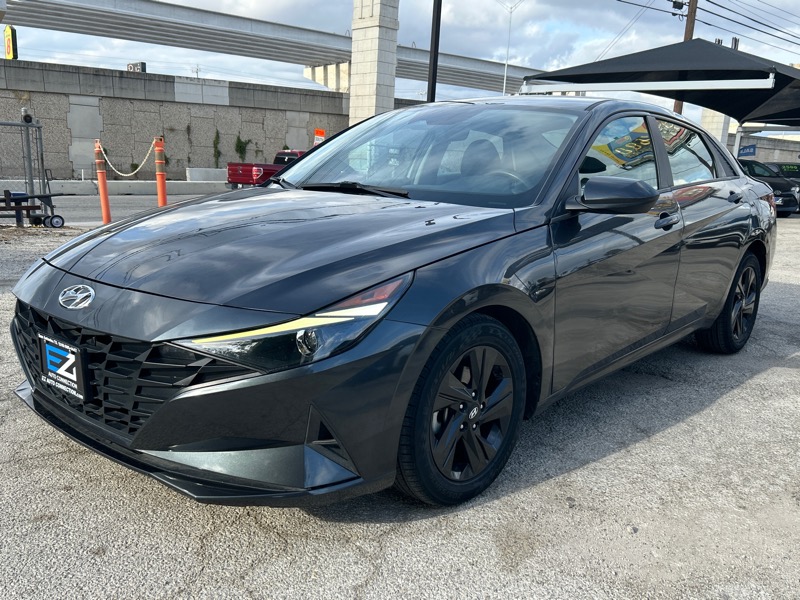 Hyundai Elantra SEL 2021