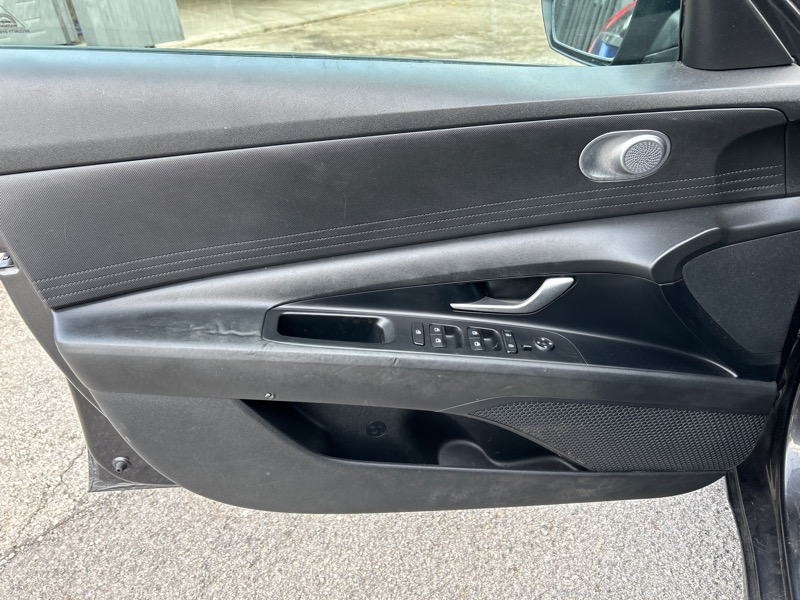 Hyundai Elantra SEL 2021