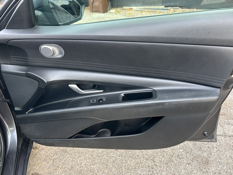 Hyundai Elantra SEL 2021