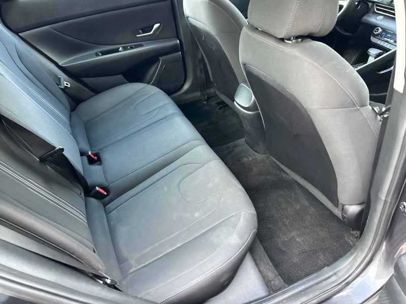 Hyundai Elantra SEL 2021