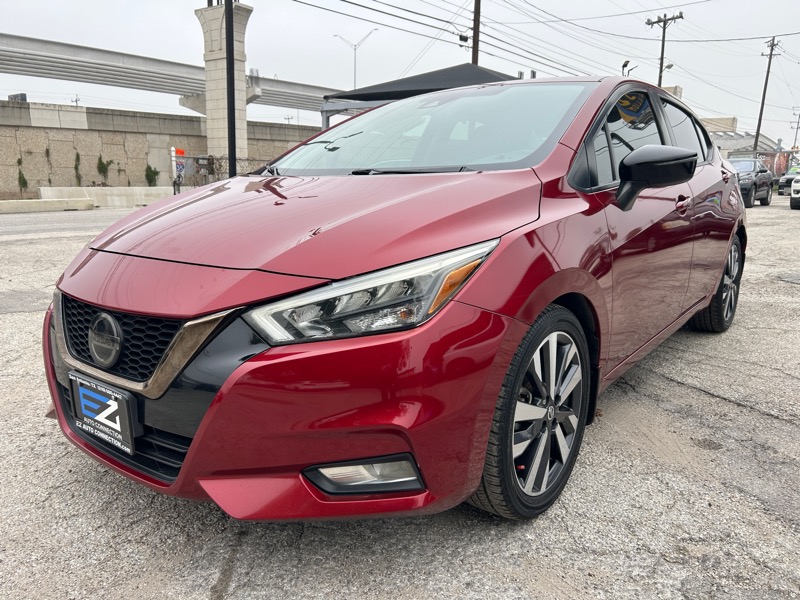 2020 Nissan Versa SR photo 3