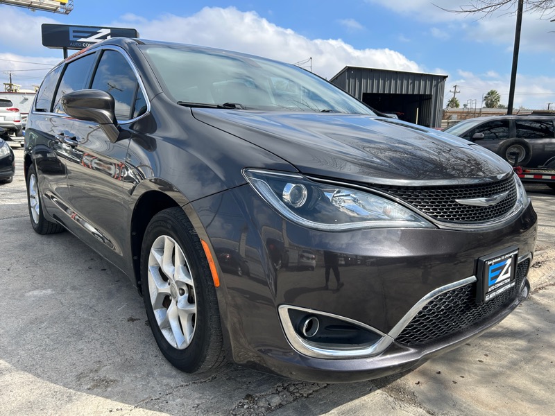 2018 Chrysler Pacifica Touring Plus