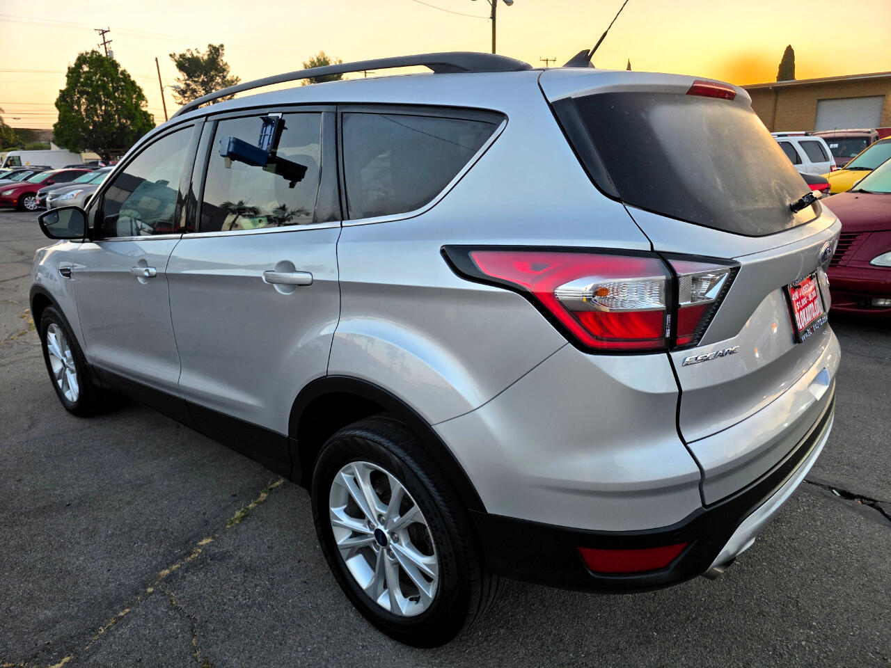 2018 Ford Escape SEL photo 2