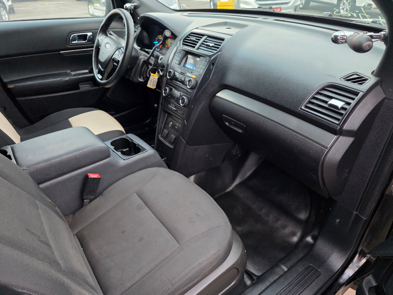 2017 Ford Explorer photo 4