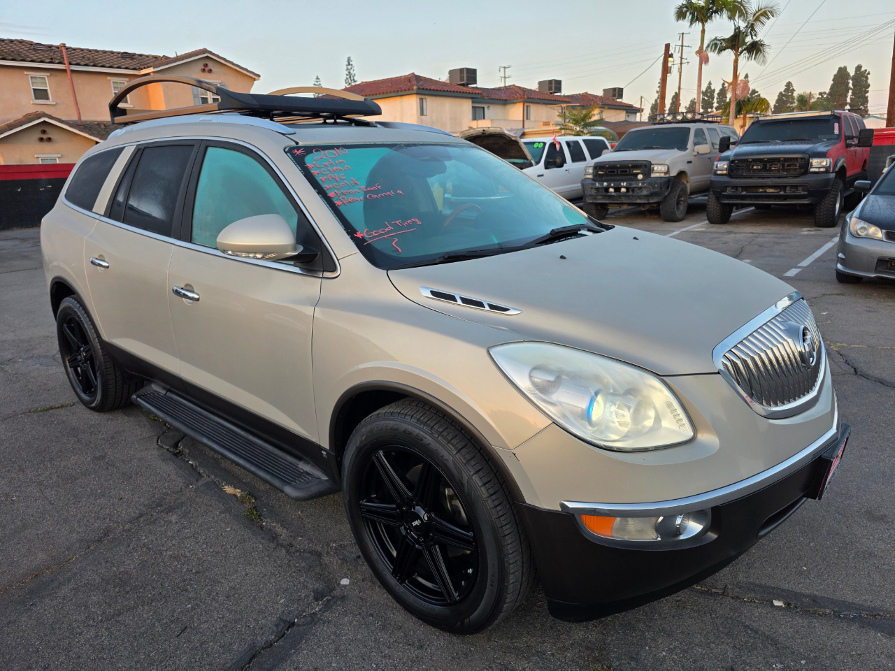 2010 Buick Enclave CXL photo 3