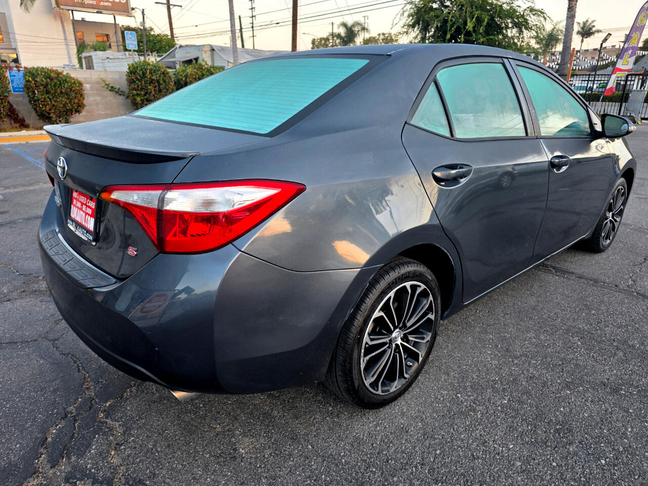 2015 Toyota Corolla S Premium photo 2