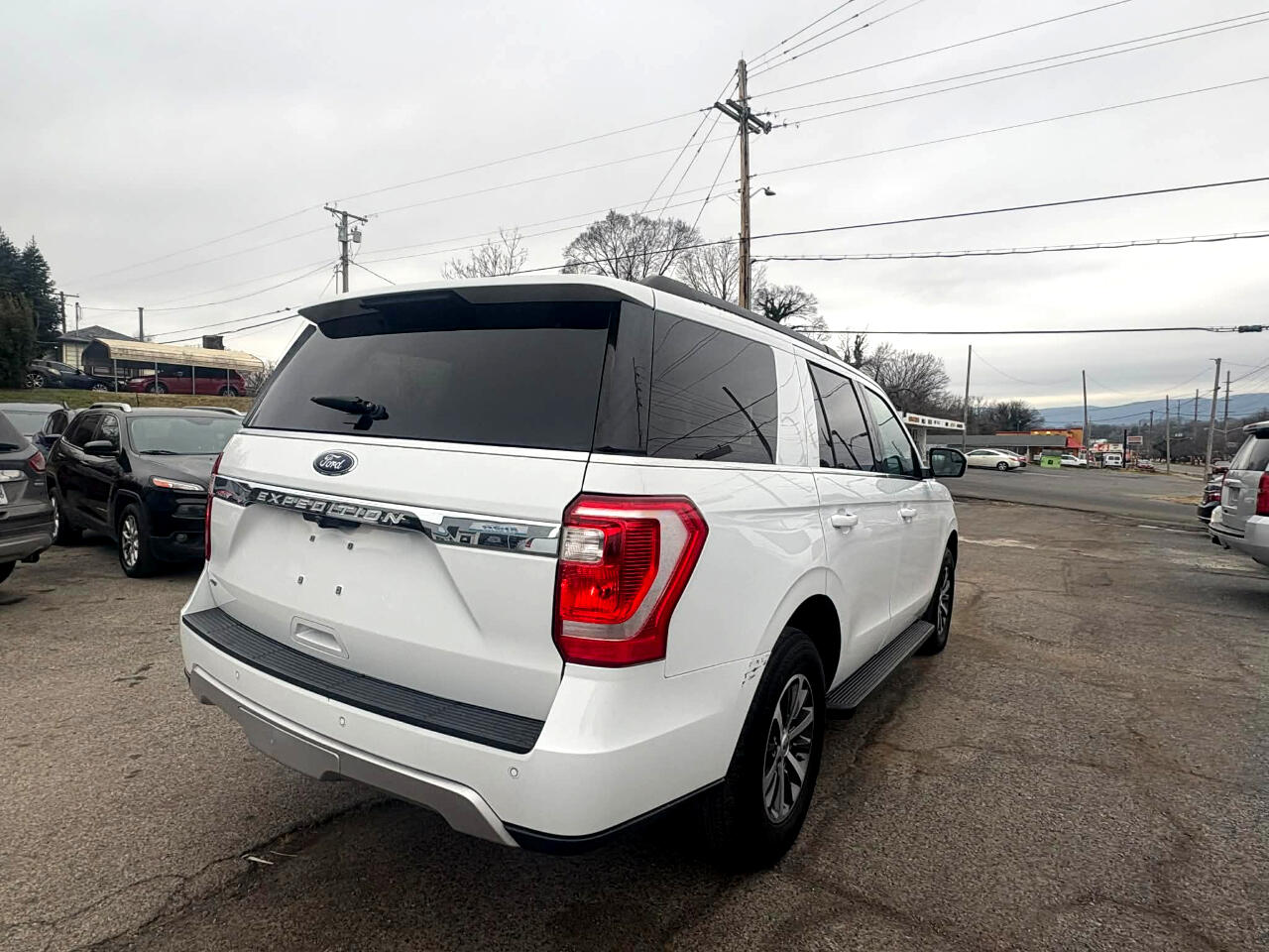 Ford Expedition XLT 4WD 2019