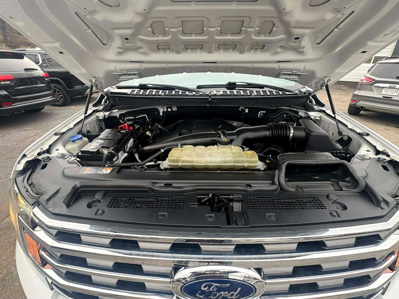 Ford Expedition XLT 4WD 2019