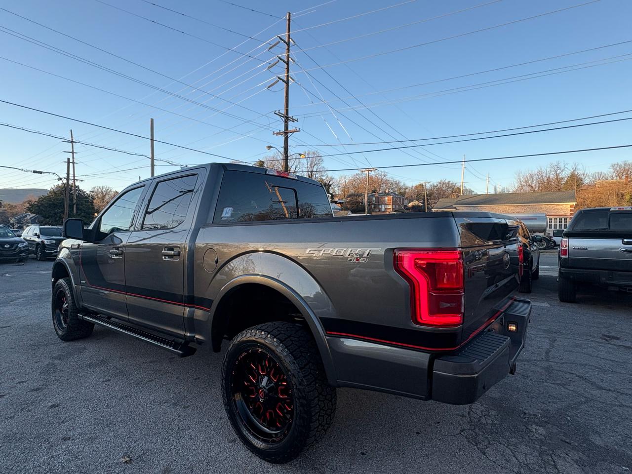Ford F-150 4WD SuperCrew 150" XLT 2016