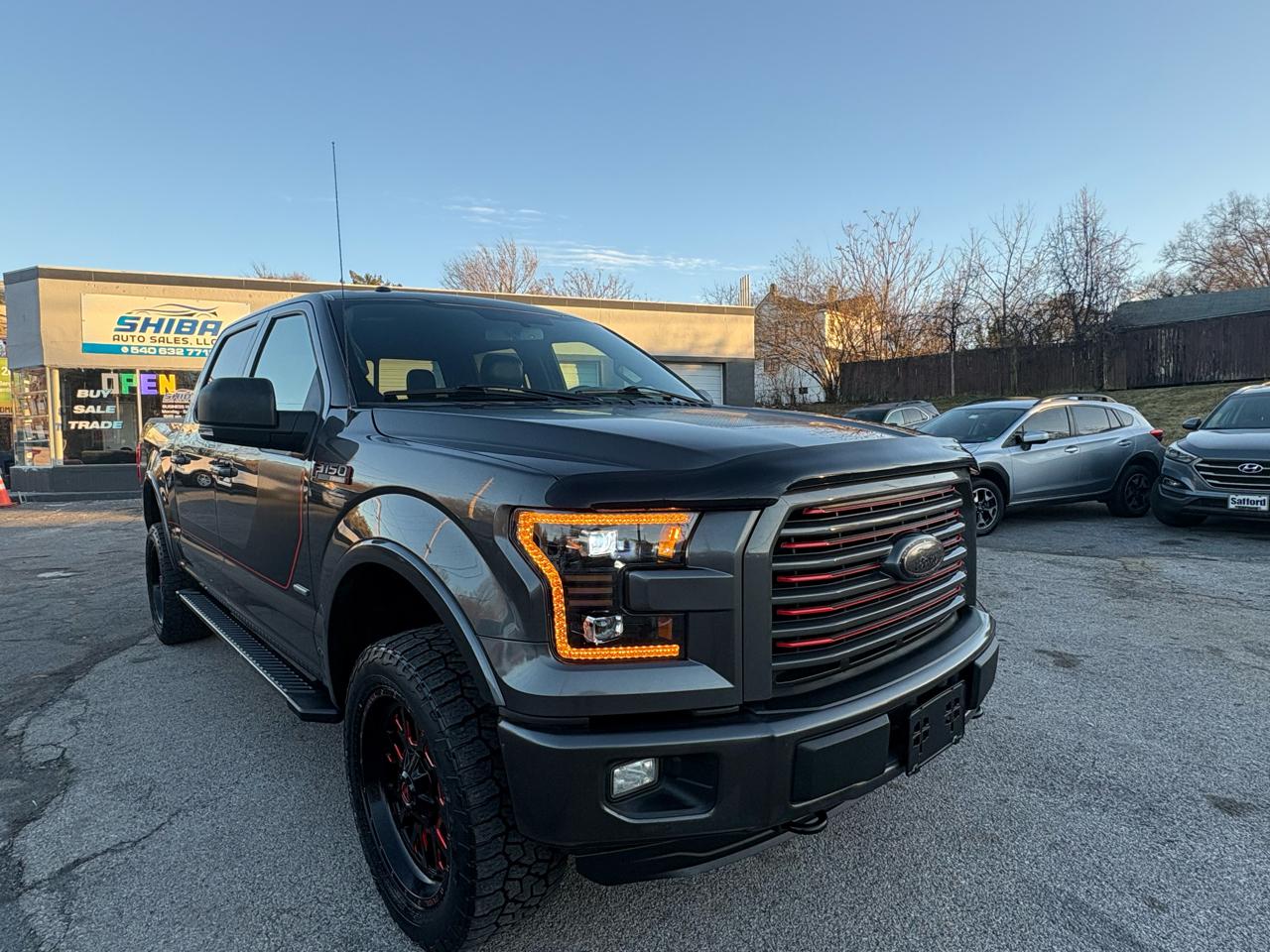 Ford F-150 4WD SuperCrew 150" XLT 2016