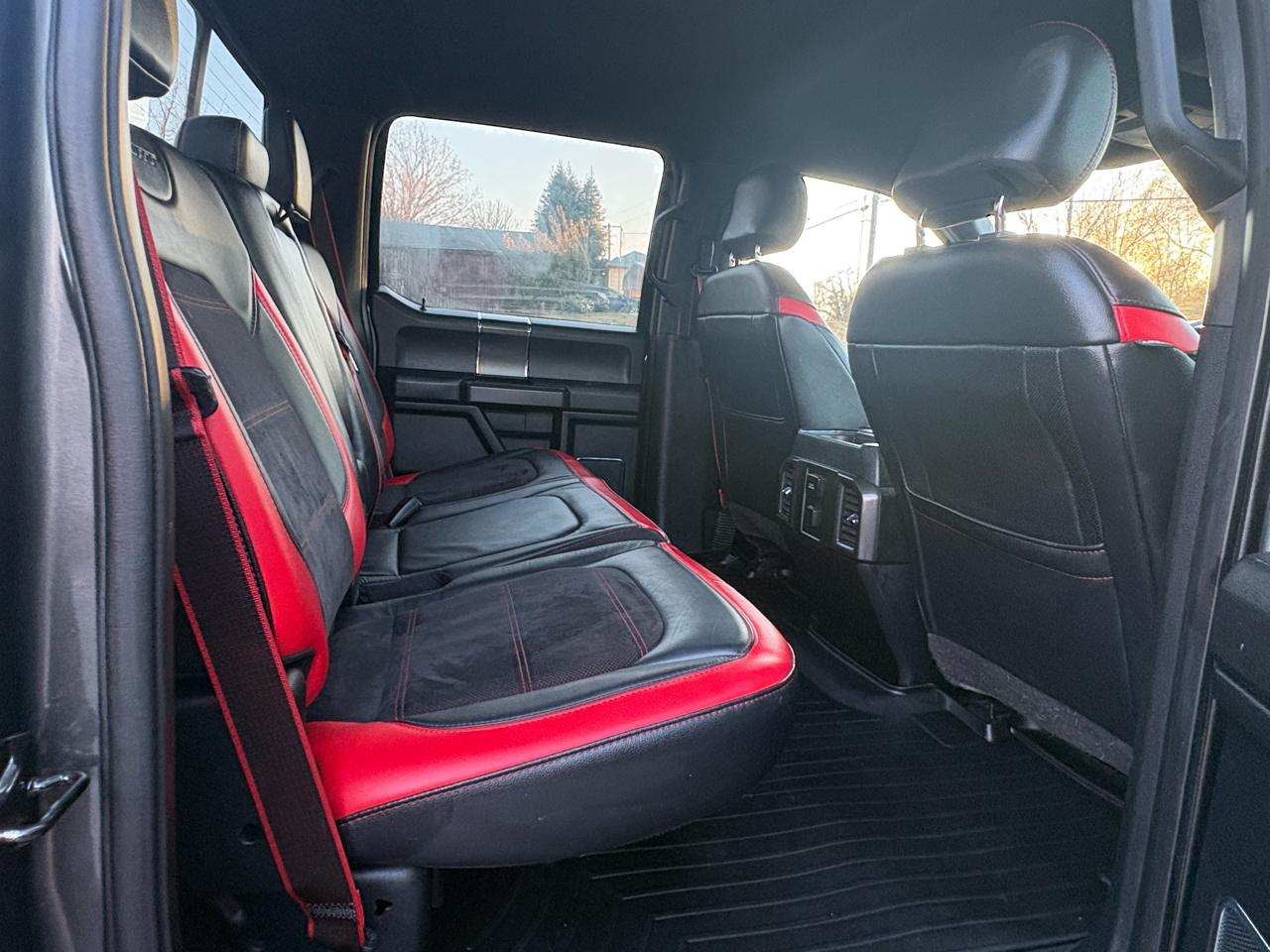 Ford F-150 4WD SuperCrew 150" XLT 2016