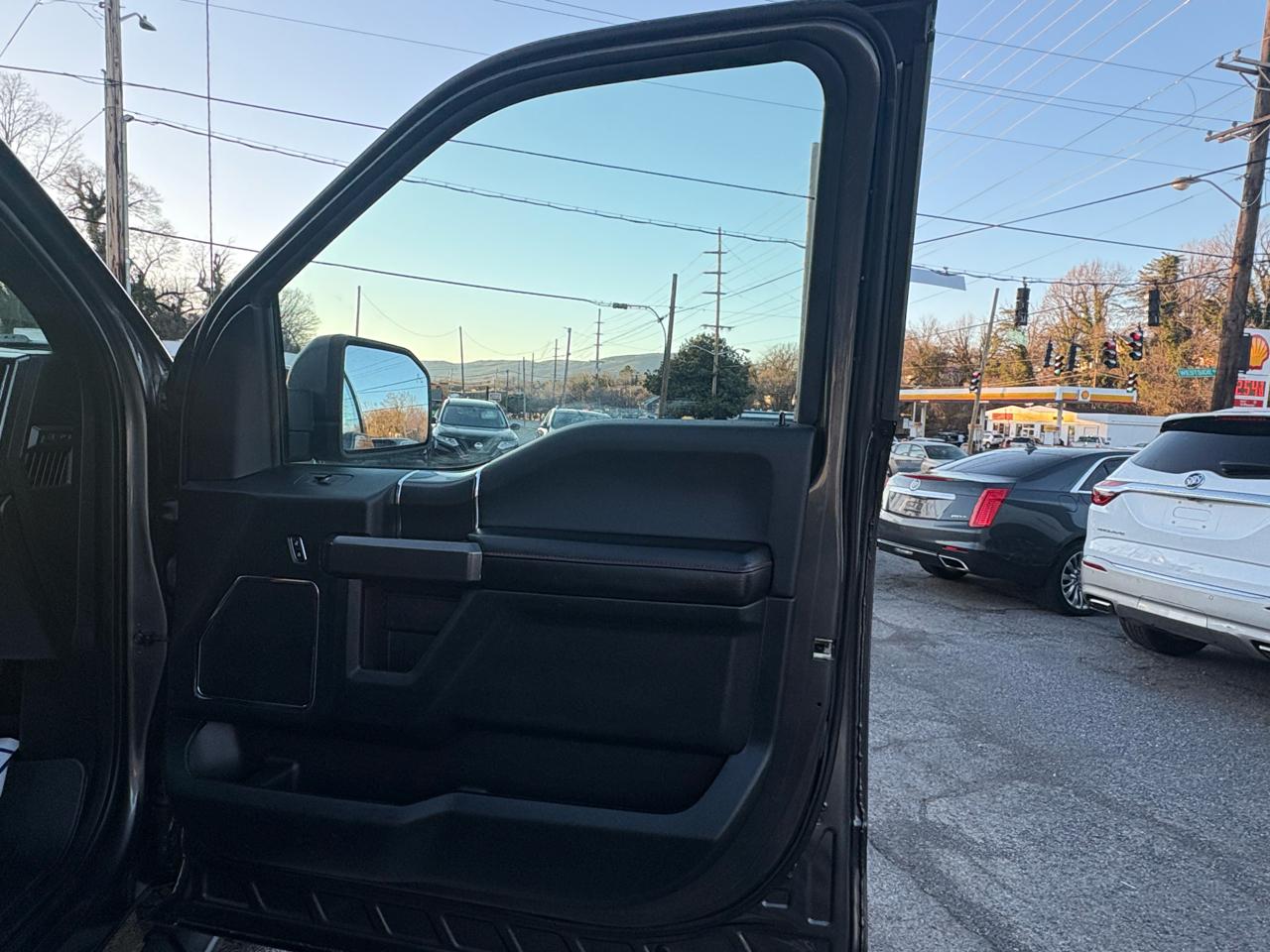 Ford F-150 4WD SuperCrew 150" XLT 2016