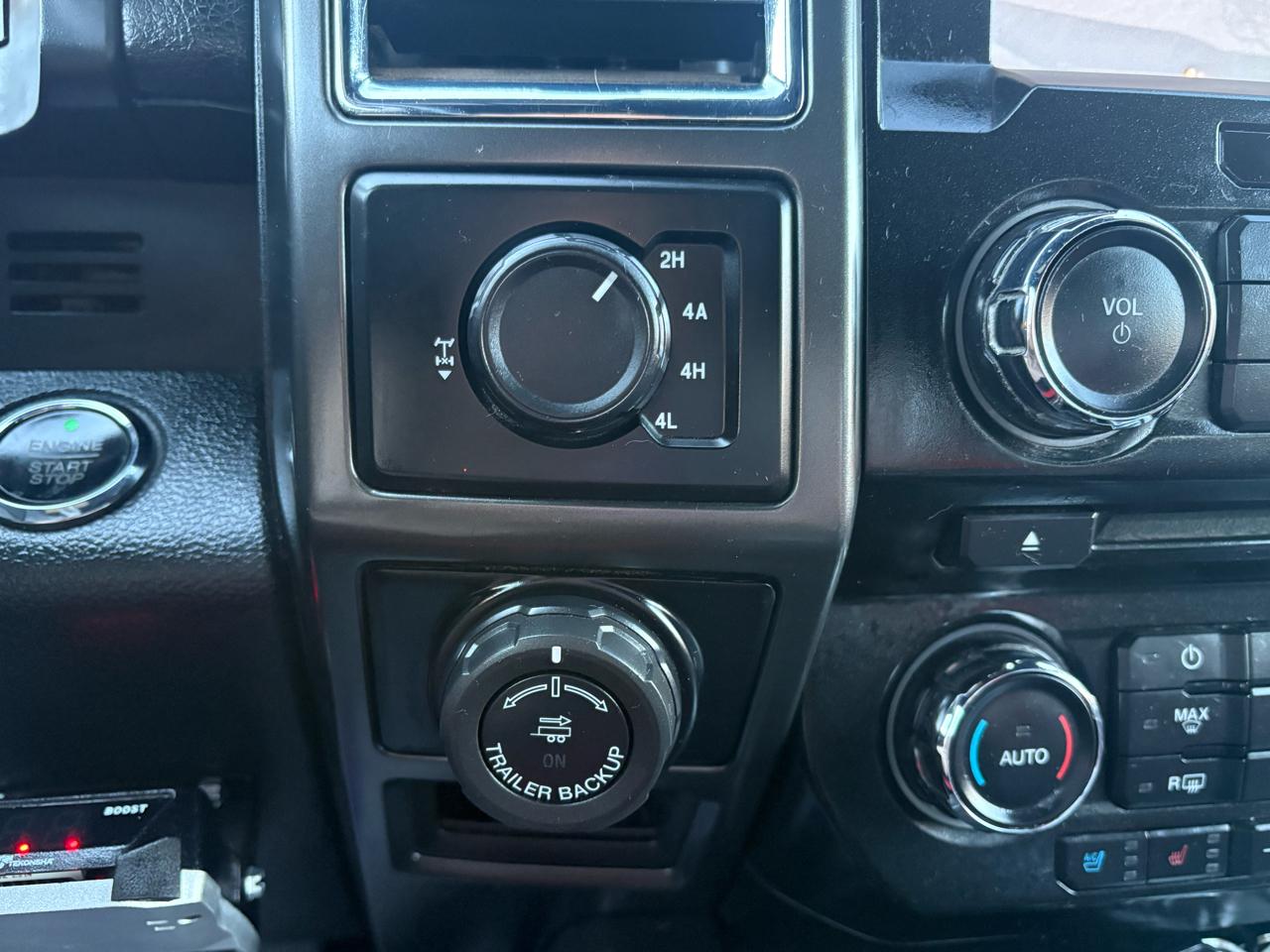 Ford F-150 4WD SuperCrew 150" XLT 2016