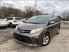 2018 Toyota Sienna 