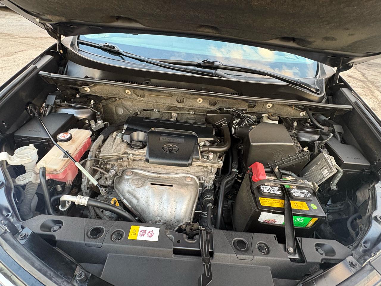 Toyota RAV4 LE AWD 2017