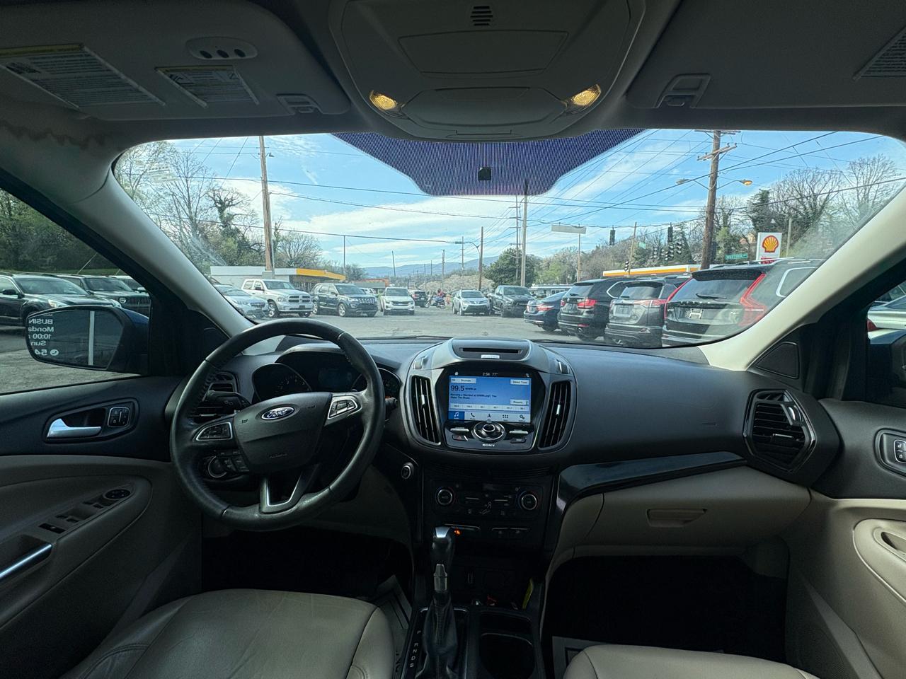 Ford Escape Titanium 4WD 2017