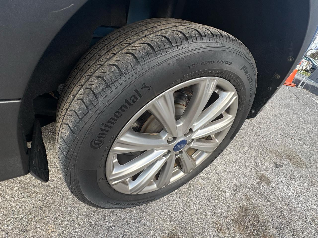 Ford Escape Titanium 4WD 2017