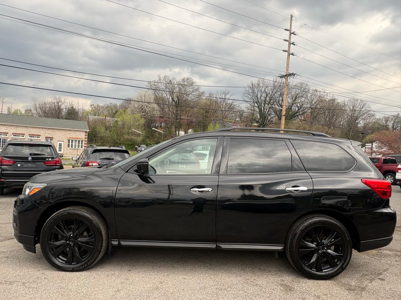 Nissan Pathfinder Platinum 4WD 2018
