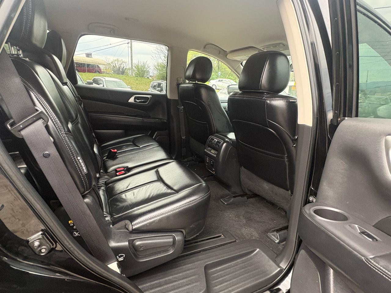 Nissan Pathfinder Platinum 4WD 2018