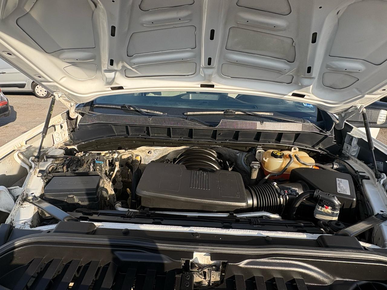 Chevrolet Silverado 1500 Work Truck Crew Cab Short Box 4WD 2019