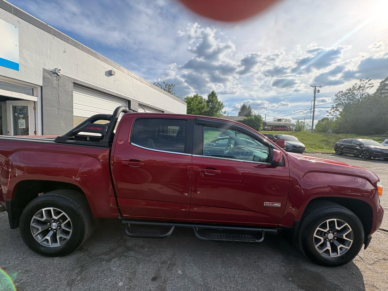 GMC Canyon All Terrain Crew Cab w/Cloth Short Box 4WD 2020