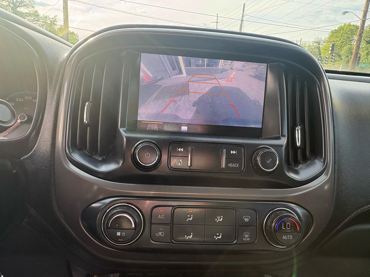 GMC Canyon All Terrain Crew Cab w/Cloth Short Box 4WD 2020