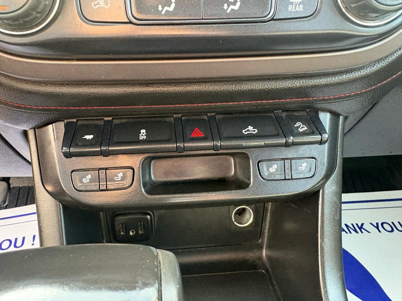 GMC Canyon All Terrain Crew Cab w/Cloth Short Box 4WD 2020