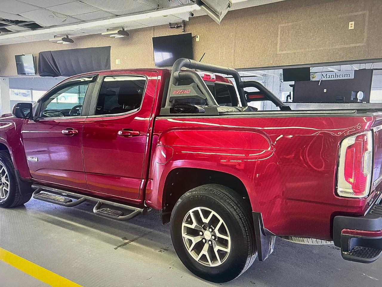 GMC Canyon All Terrain Crew Cab w/Cloth Short Box 4WD 2020