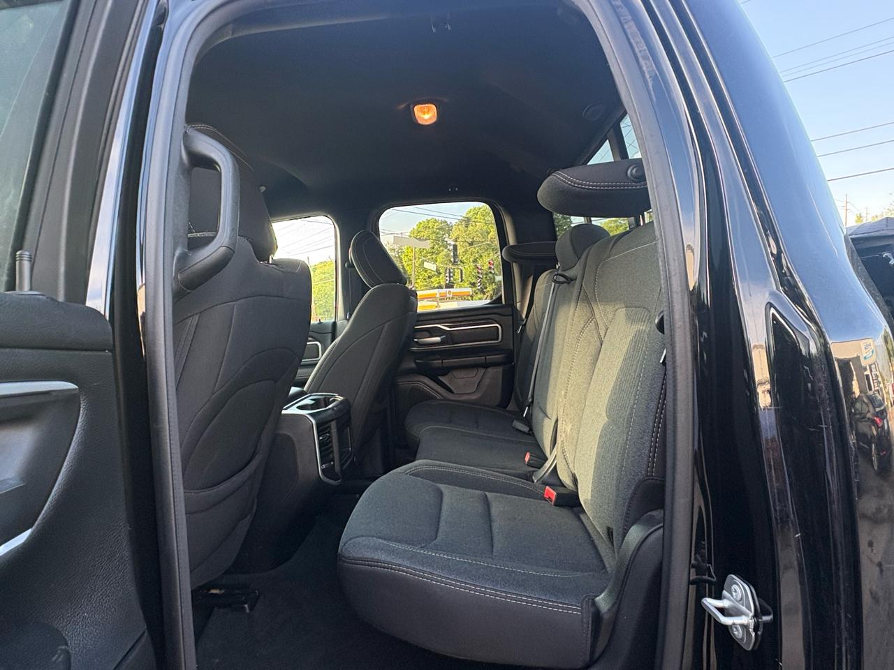 RAM 1500 Big Horn Quad Cab 4WD 2020