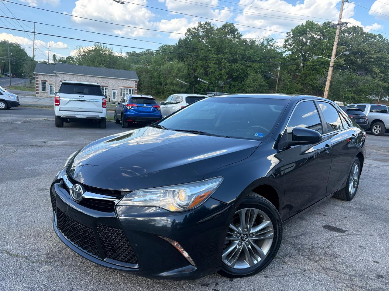 Toyota Camry SE 2017