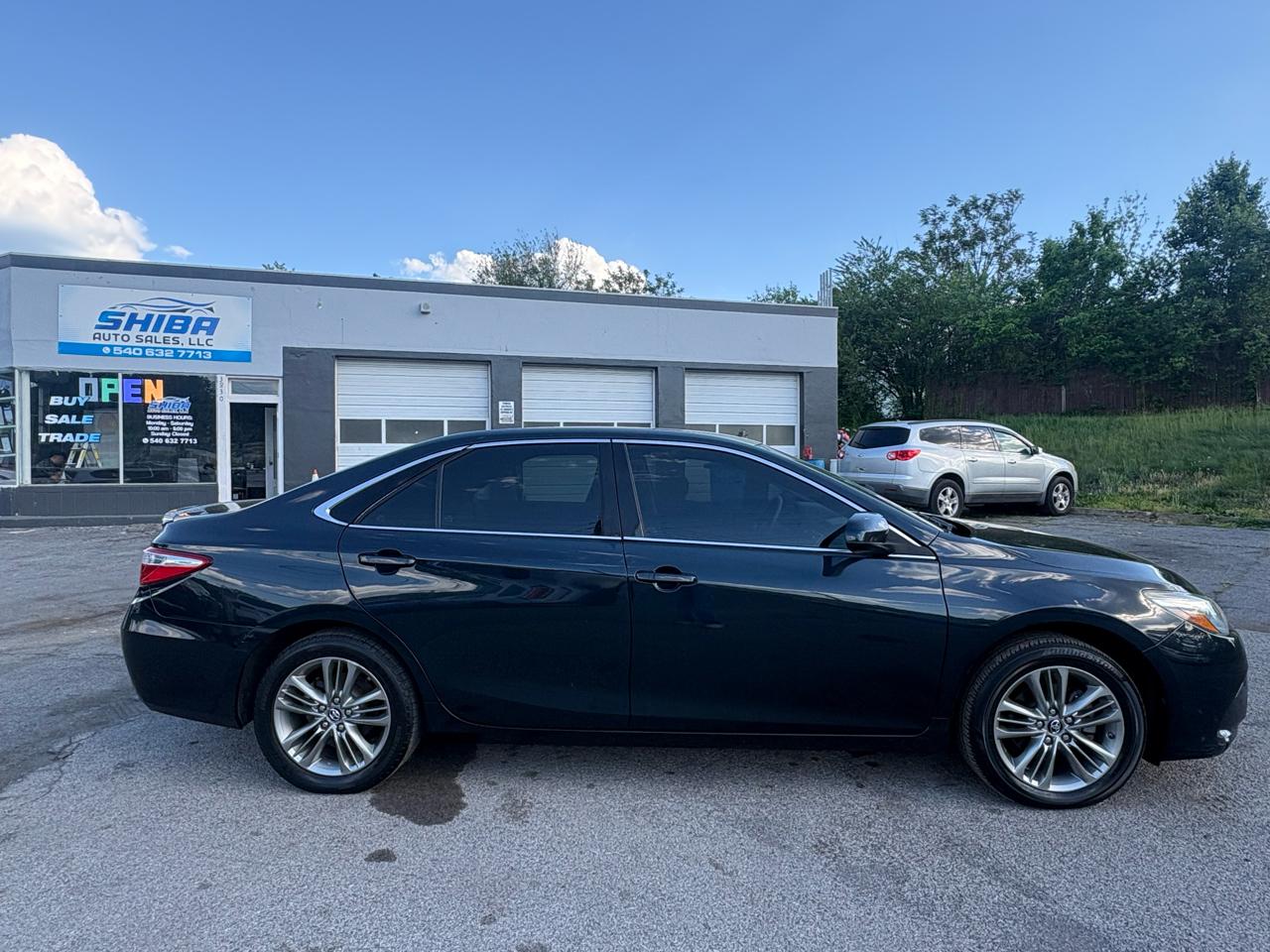 Toyota Camry SE 2017